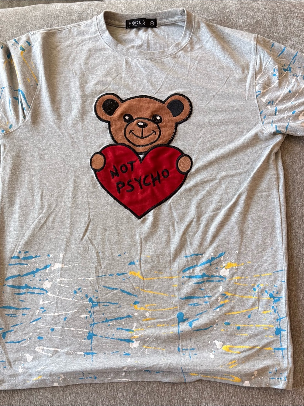 Focus Gray Graphic Tee with Brown Bear & Red Heart (XL)